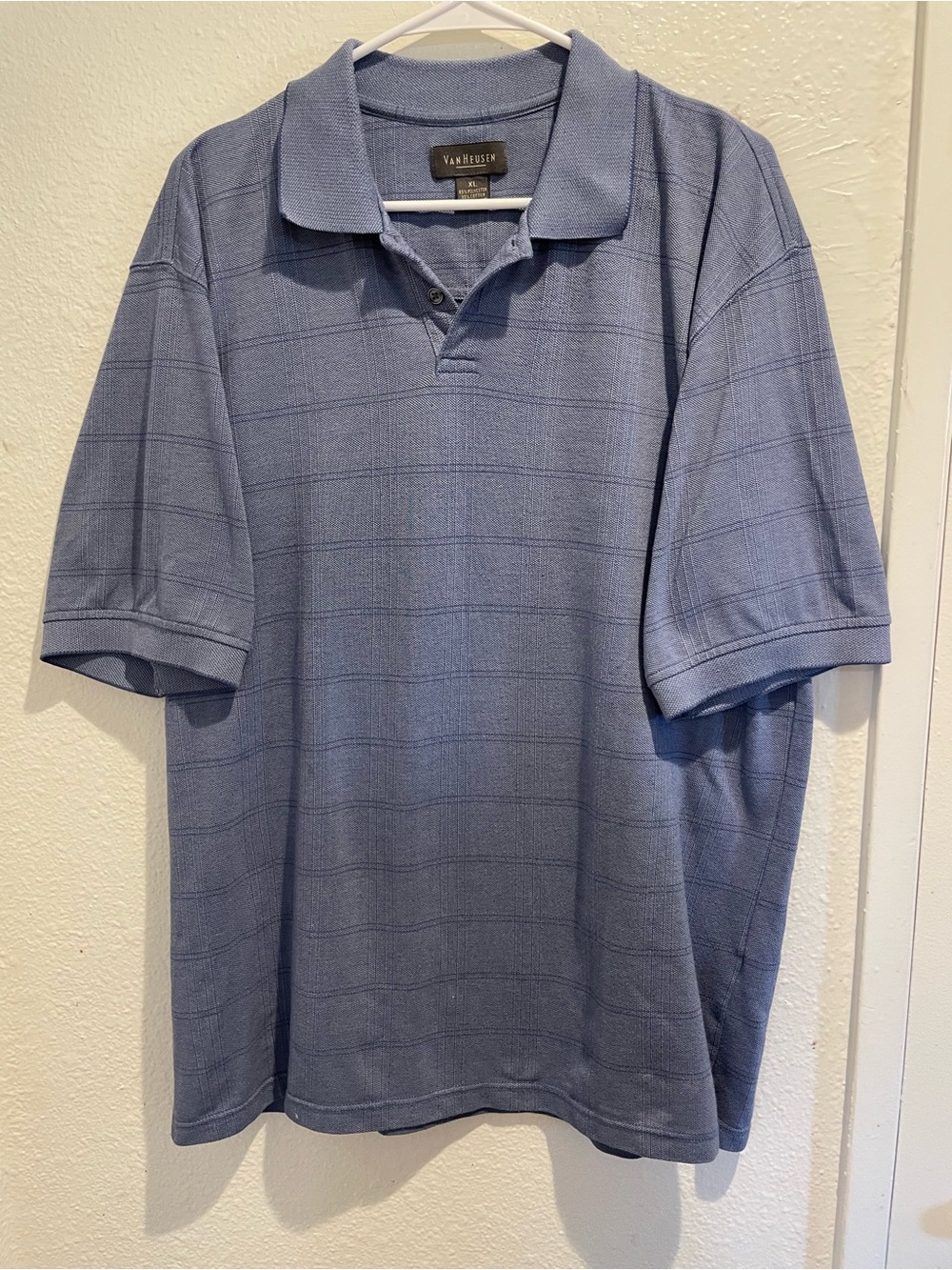 Van Heusen Blue Striped Men’s Polo Shirt Short Sleeve Collared Knit Size XL